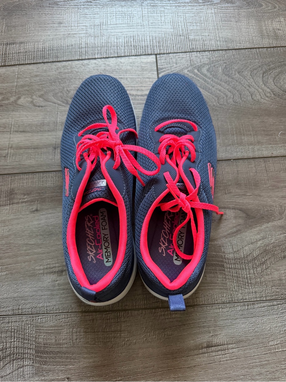 Skechers Women's Navy with Hot Pink Lace-Up Memory Foam Trainers